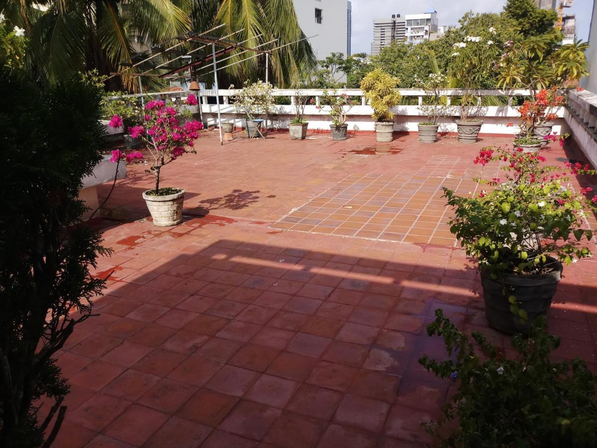Hotel Elegance Oasis, Colombo 3 Extérieur photo